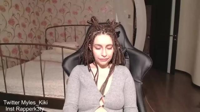Image 11 of kikimyless Stream on Chaturbate on 13 months ago