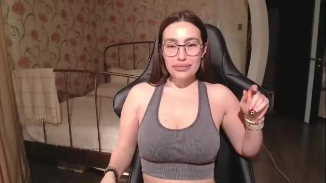 Image 7 of kikimyless Stream on Chaturbate on 27 days ago