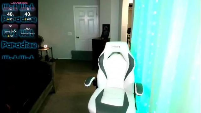 Image 11 of kiks823 Stream on Chaturbate on 1 month ago