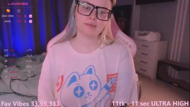 Image 3 of killpretty Stream on Chaturbate on 8 months ago