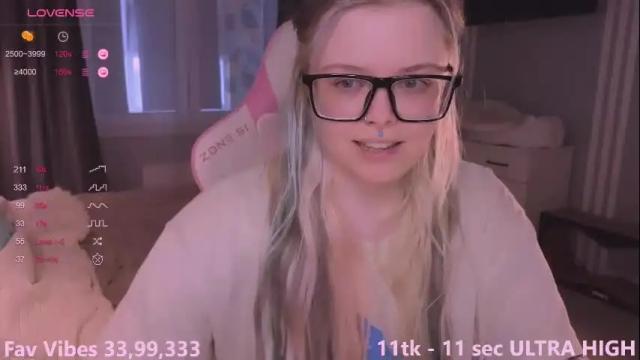 Image 3 of killpretty Stream on Chaturbate on 7 months ago