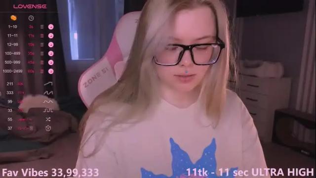 Image 4 of killpretty Stream on Chaturbate on 7 months ago