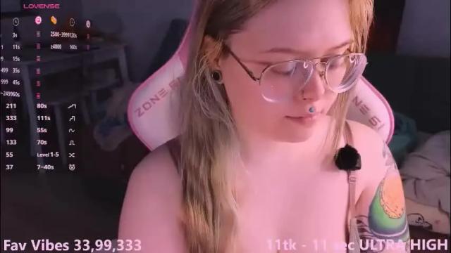 Image 3 of killpretty Stream on Chaturbate on 5 months ago
