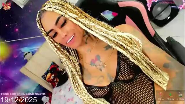 Image 2 of kilye_nellaa Stream on Chaturbate on 1 month ago