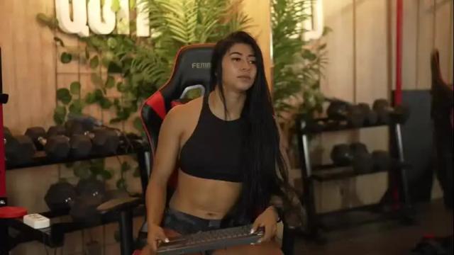 Image 8 of kim_beckett Stream on Chaturbate on 1 day ago