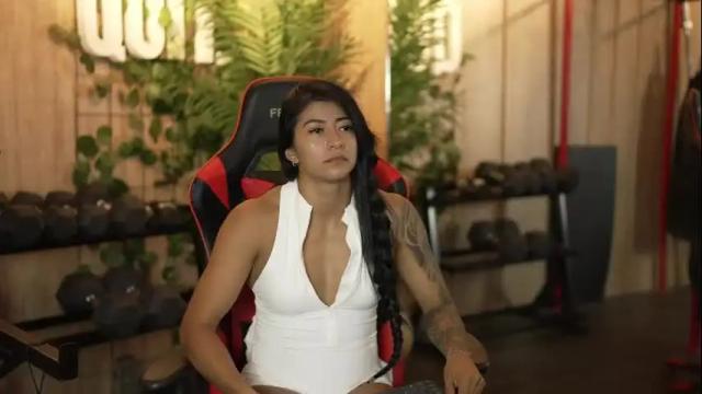 Image 4 of kim_beckett Stream on Chaturbate on 1 month ago