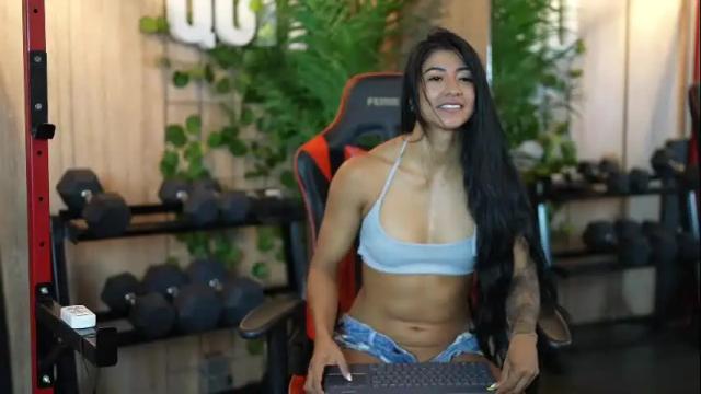 Image 10 of kim_beckett Stream on Chaturbate on 1 month ago