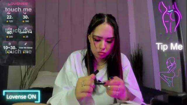Image 3 of kim_brownie Stream on Chaturbate on 25 days ago