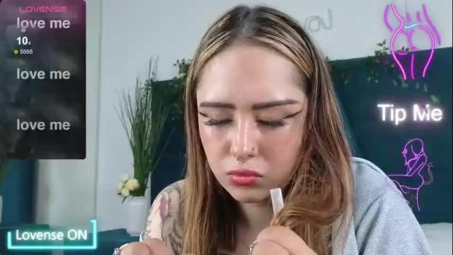 Image 12 of kim_brownie Stream on Chaturbate on 2 days ago
