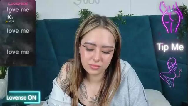 Image 3 of kim_brownie Stream on Chaturbate on 2 days ago