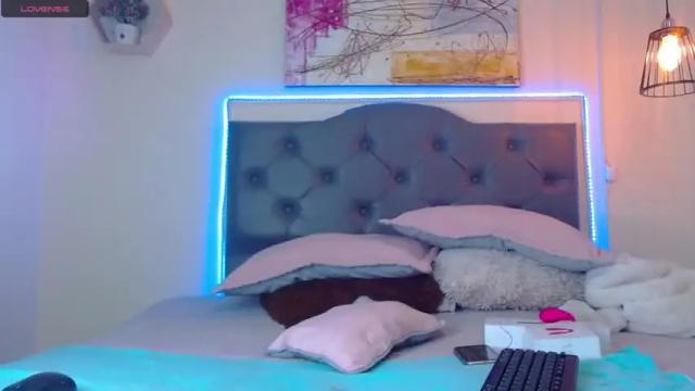 Image 4 of kim_clarck1 Stream on Chaturbate on 13 months ago