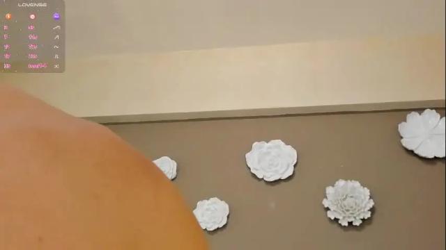 Image 11 of kim_hiltoon Stream on Chaturbate on 23 days ago