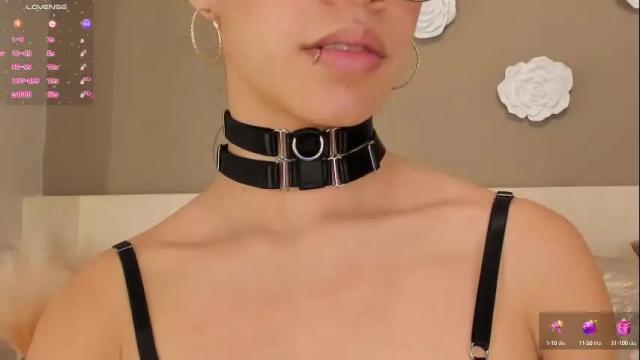 Image 4 of kim_hiltoon Stream on Chaturbate on 1 day ago