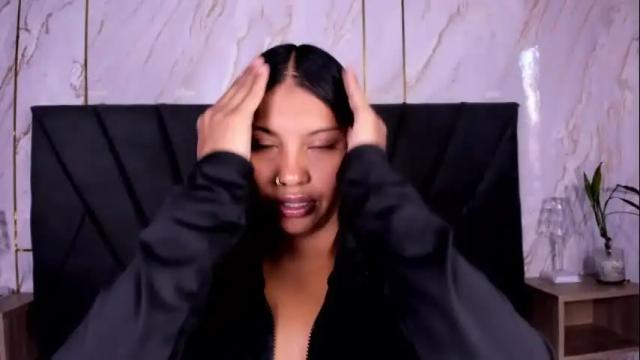 Image 10 of kim_johnsson Stream on Chaturbate on 4 months ago