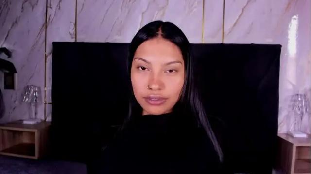 Image 3 of kim_johnsson Stream on Chaturbate on 4 months ago