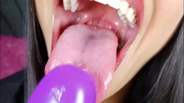 Image 10 of kim_johnsson Stream on Chaturbate on 2 months ago