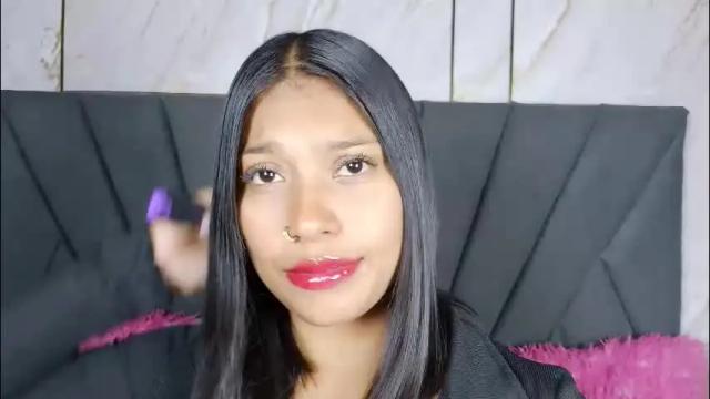 Image 8 of kim_johnsson Stream on Chaturbate on 2 months ago