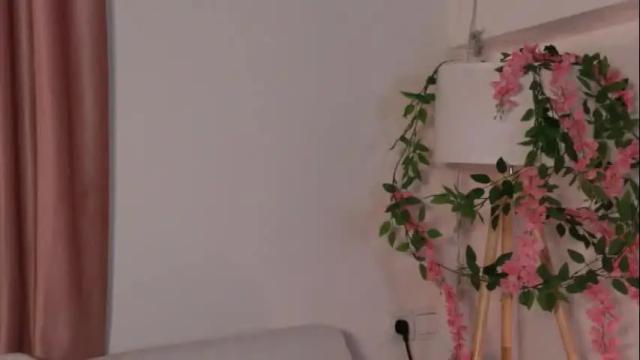Image 2 of kim_oberlin Stream on Chaturbate on 23 days ago
