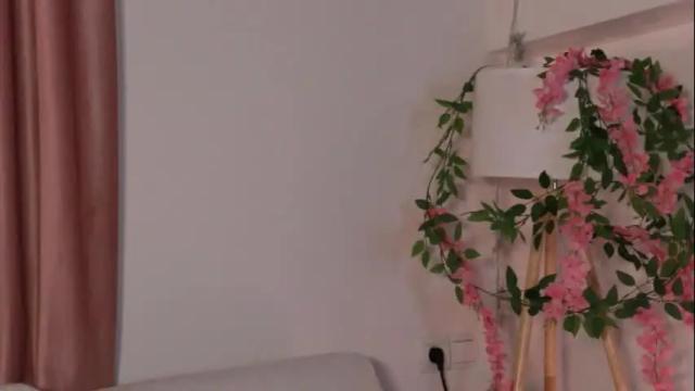 Image 3 of kim_oberlin Stream on Chaturbate on 23 days ago