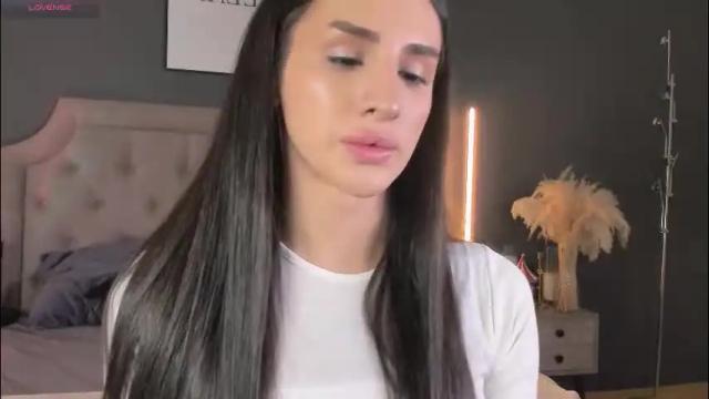 Image 4 of kim_oberlin Stream on Chaturbate on 2 months ago