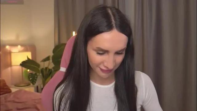 Image 2 of kim_oberlin Stream on Chaturbate on 1 month ago