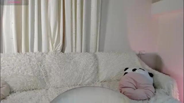 Image 3 of kim_oberlin Stream on Chaturbate on 1 month ago