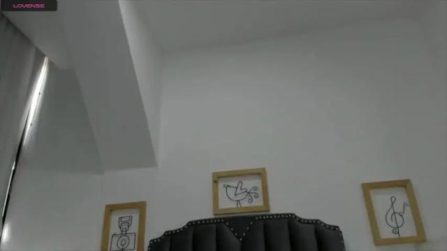 Image 10 of kim_vega26 Stream on Chaturbate on 21 months ago