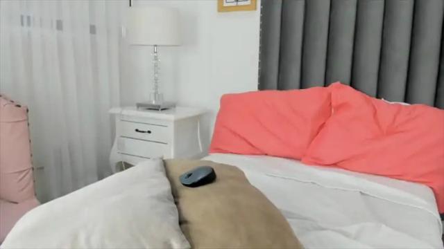 Image 7 of kim_vega26 Stream on Chaturbate on 21 months ago