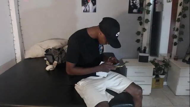 Image 2 of kimandyuk Stream on Chaturbate on 2 months ago