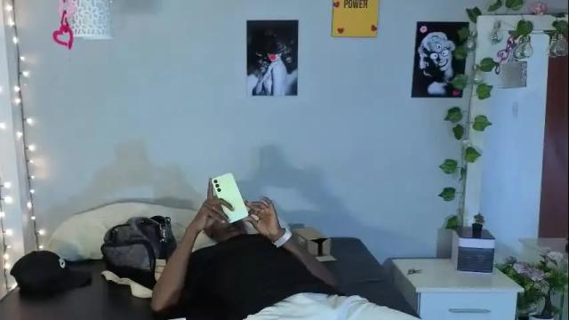 Image 3 of kimandyuk Stream on Chaturbate on 2 months ago