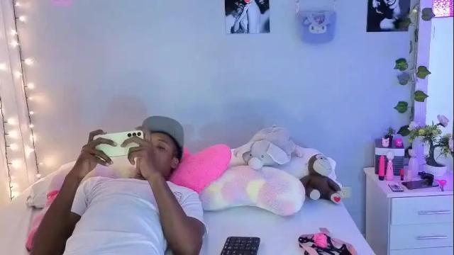 Image 8 of kimandyuk Stream on Chaturbate on 1 month ago
