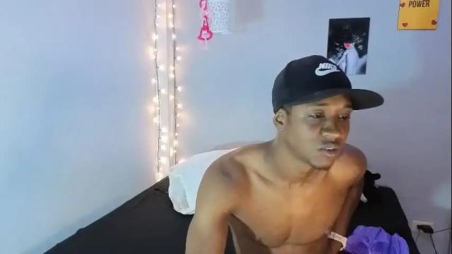 Image 7 of kimandyuk Stream on Chaturbate on 1 month ago