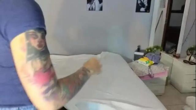 Image 2 of kimandyuk Stream on Chaturbate on 29 days ago