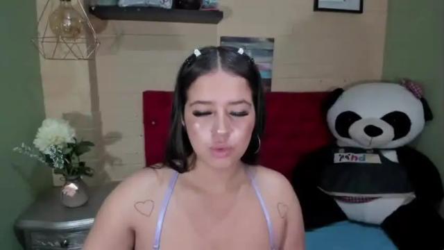 Image 2 of kimberllysnow Stream on Chaturbate on 23 months ago