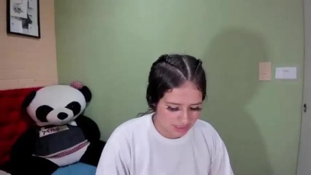 Image 12 of kimberllysnow Stream on Chaturbate on 22 months ago