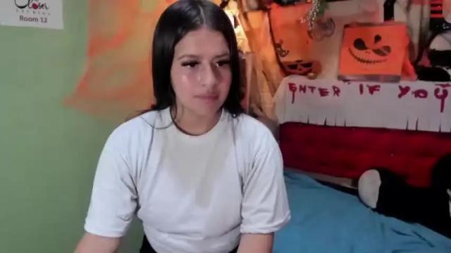 Image 4 of kimberllysnow Stream on Chaturbate on 22 months ago