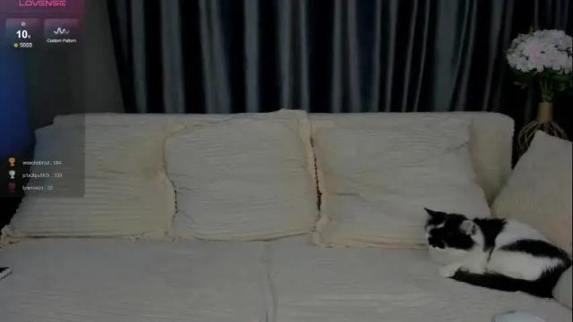 Image 8 of kimberly_bohnes Stream on Chaturbate on 24 days ago