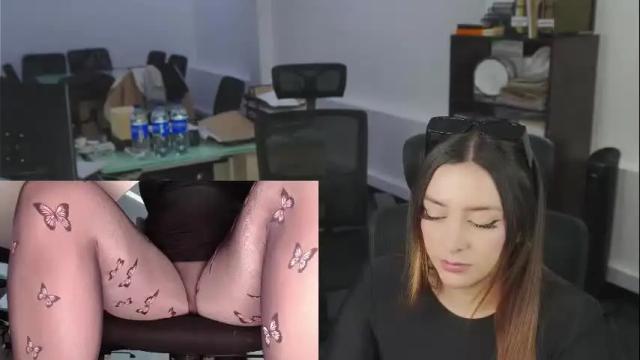 Image 10 of kimberly_clars Stream on Chaturbate on 2 months ago