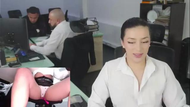 Image 12 of kimberly_clars Stream on Chaturbate on 2 months ago