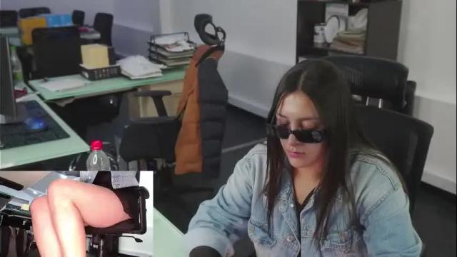 Image 7 of kimberly_clars Stream on Chaturbate on 1 month ago