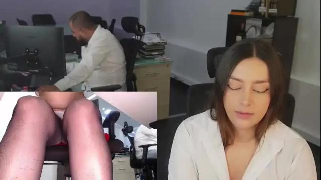 Image 8 of kimberly_clars Stream on Chaturbate on 4 months ago