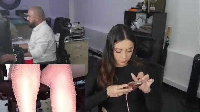 Image 10 of kimberly_clars Stream on Chaturbate on 3 months ago