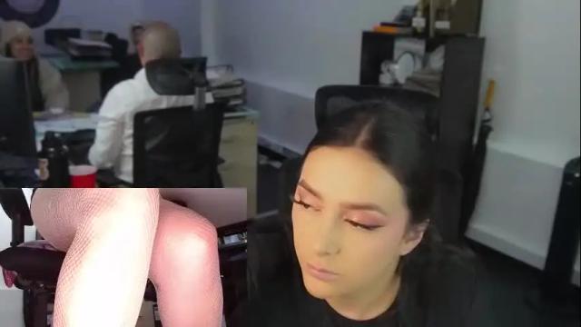 Image 7 of kimberly_clars Stream on Chaturbate on 3 months ago