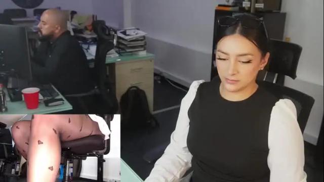 Image 7 of kimberly_clars Stream on Chaturbate on 3 months ago