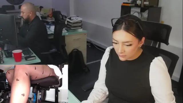 Image 8 of kimberly_clars Stream on Chaturbate on 3 months ago