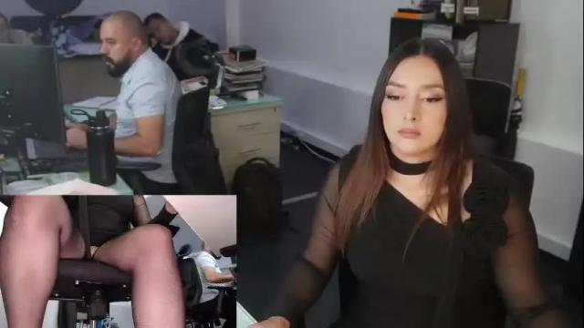 Image 8 of kimberly_clars Stream on Chaturbate on 3 months ago