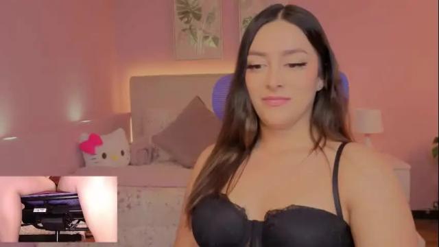 Image 4 of kimberly_clars Stream on Chaturbate on 28 days ago