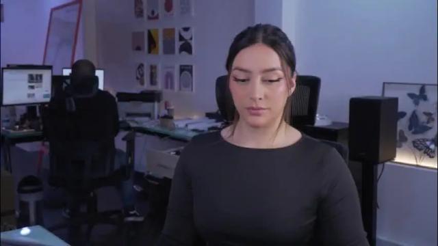 Image 4 of kimberly_clars Stream on Chaturbate on 1 month ago