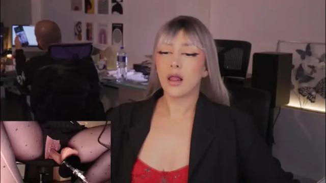 Image 2 of kimberly_clars Stream on Chaturbate on 1 month ago