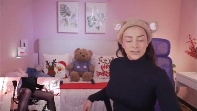 Image 3 of kimberly_clars Stream on Chaturbate on 23 days ago